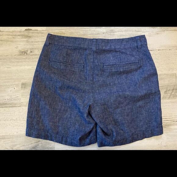 Old Navy mid rise shorts 6 - Picture 3 of 6